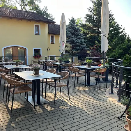 Resort-restaurant Stilec 3*