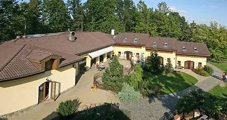 Maison d'hôtes Resort-restaurant Stilec Kamenný Újezd