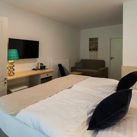 Resort-restaurant Stilec 招待所 3*