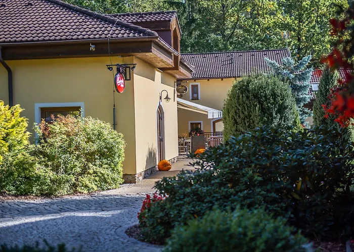 Guest house Resort-Restaurant Stilec 3*